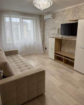 1-к квартира, на длительный срок, 40м2, 7/18 этаж