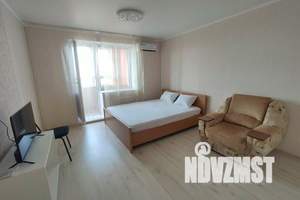 1-к квартира, посуточно, 40м2, 6/18 этаж
