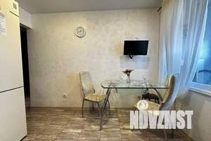 1-к квартира, посуточно, 41м2, 9/18 этаж