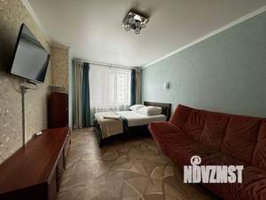 1-к квартира, посуточно, 38м2, 4/17 этаж