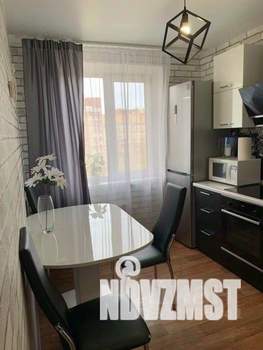 3-к квартира, посуточно, 72м2, 1/1 этаж