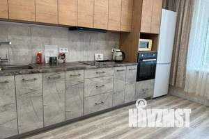 1-к квартира, посуточно, 36м2, 3/10 этаж