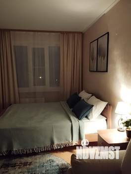 1-к квартира, посуточно, 38м2, 6/10 этаж