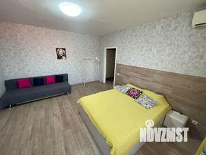 1-к квартира, посуточно, 40м2, 2/14 этаж