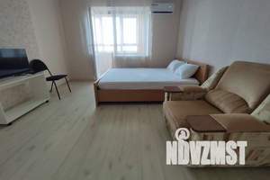 1-к квартира, посуточно, 40м2, 6/18 этаж