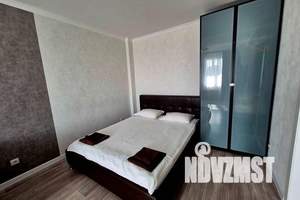 1-к квартира, посуточно, 40м2, 11/16 этаж