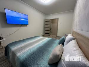 1-к квартира, посуточно, 42м2, 8/18 этаж