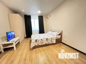 1-к квартира, посуточно, 37м2, 1/10 этаж