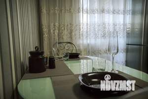 1-к квартира, посуточно, 40м2, 5/17 этаж