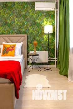 Студия квартира, посуточно, 27м2, 10/18 этаж