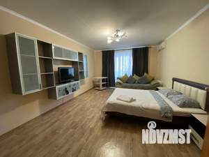 1-к квартира, посуточно, 62м2, 6/16 этаж