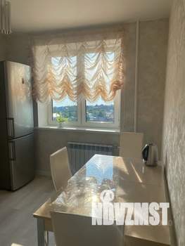 1-к квартира, посуточно, 40м2, 9/9 этаж