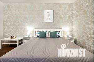 2-к квартира, посуточно, 60м2, 10/17 этаж