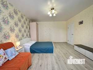 1-к квартира, посуточно, 38м2, 1/1 этаж