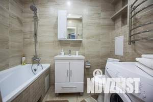 1-к квартира, посуточно, 40м2, 6/18 этаж