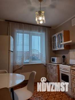 1-к квартира, посуточно, 34м2, 6/9 этаж