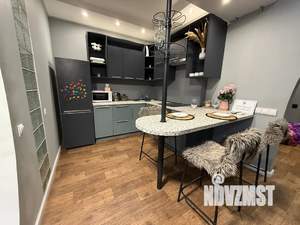 Студия квартира, посуточно, 40м2, 11/16 этаж