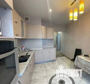 1-к квартира, посуточно, 40м2, 9/16 этаж