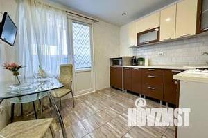 1-к квартира, посуточно, 41м2, 9/18 этаж