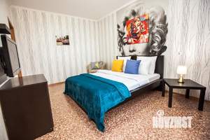 1-к квартира, посуточно, 40м2, 4/16 этаж