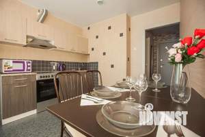 1-к квартира, посуточно, 38м2, 6/9 этаж