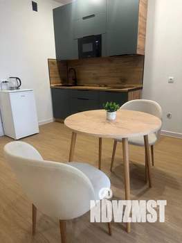 Студия квартира, посуточно, 37м2, 13/18 этаж