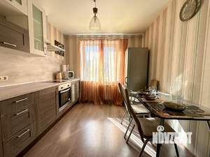 2-к квартира, посуточно, 50м2, 1/1 этаж