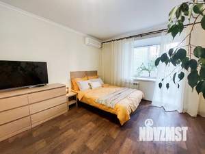 2-к квартира, посуточно, 52м2, 1/10 этаж