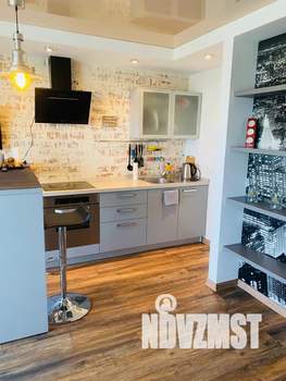 Студия квартира, посуточно, 38м2, 8/10 этаж