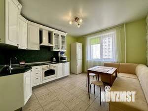 1-к квартира, посуточно, 38м2, 3/9 этаж