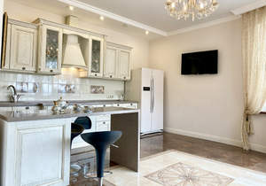 1-к квартира, на длительный срок, 130м2, 6/6 этаж