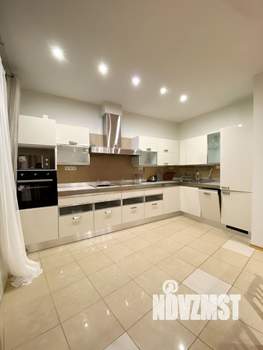 3-к квартира, на длительный срок, 145м2, 4/6 этаж