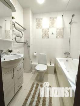 1-к квартира, посуточно, 42м2, 6/10 этаж