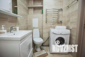 1-к квартира, посуточно, 38м2, 6/9 этаж