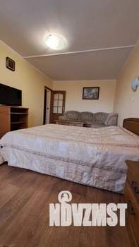 Студия квартира, посуточно, 35м2, 8/9 этаж