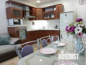 2-к квартира, посуточно, 60м2, 1/1 этаж