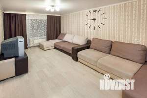 2-к квартира, посуточно, 45м2, 1/1 этаж