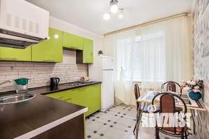 1-к квартира, посуточно, 35м2, 3/9 этаж