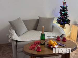 1-к квартира, посуточно, 40м2, 6/8 этаж