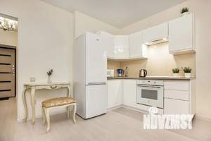 Студия квартира, посуточно, 35м2, 3/16 этаж