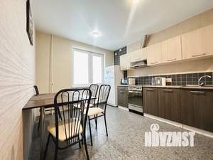 1-к квартира, посуточно, 38м2, 6/9 этаж