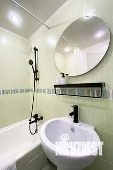 2-к квартира, посуточно, 50м2, 1/1 этаж