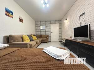 1-к квартира, посуточно, 38м2, 6/9 этаж