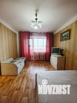 1-к квартира, посуточно, 41м2, 4/15 этаж