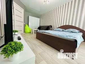 1-к квартира, посуточно, 40м2, 2/10 этаж