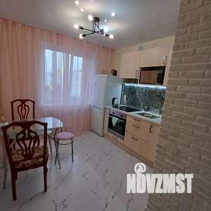 1-к квартира, посуточно, 37м2, 8/9 этаж