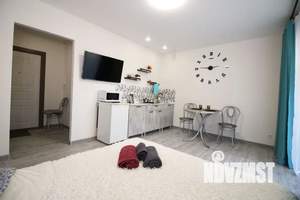 Студия квартира, посуточно, 27м2, 1/10 этаж