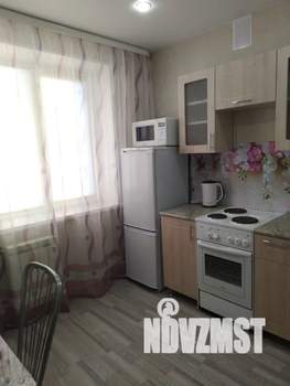 1-к квартира, посуточно, 35м2, 5/9 этаж
