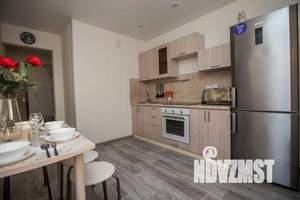 1-к квартира, посуточно, 39м2, 1/1 этаж