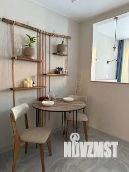 Студия квартира, посуточно, 30м2, 1/3 этаж